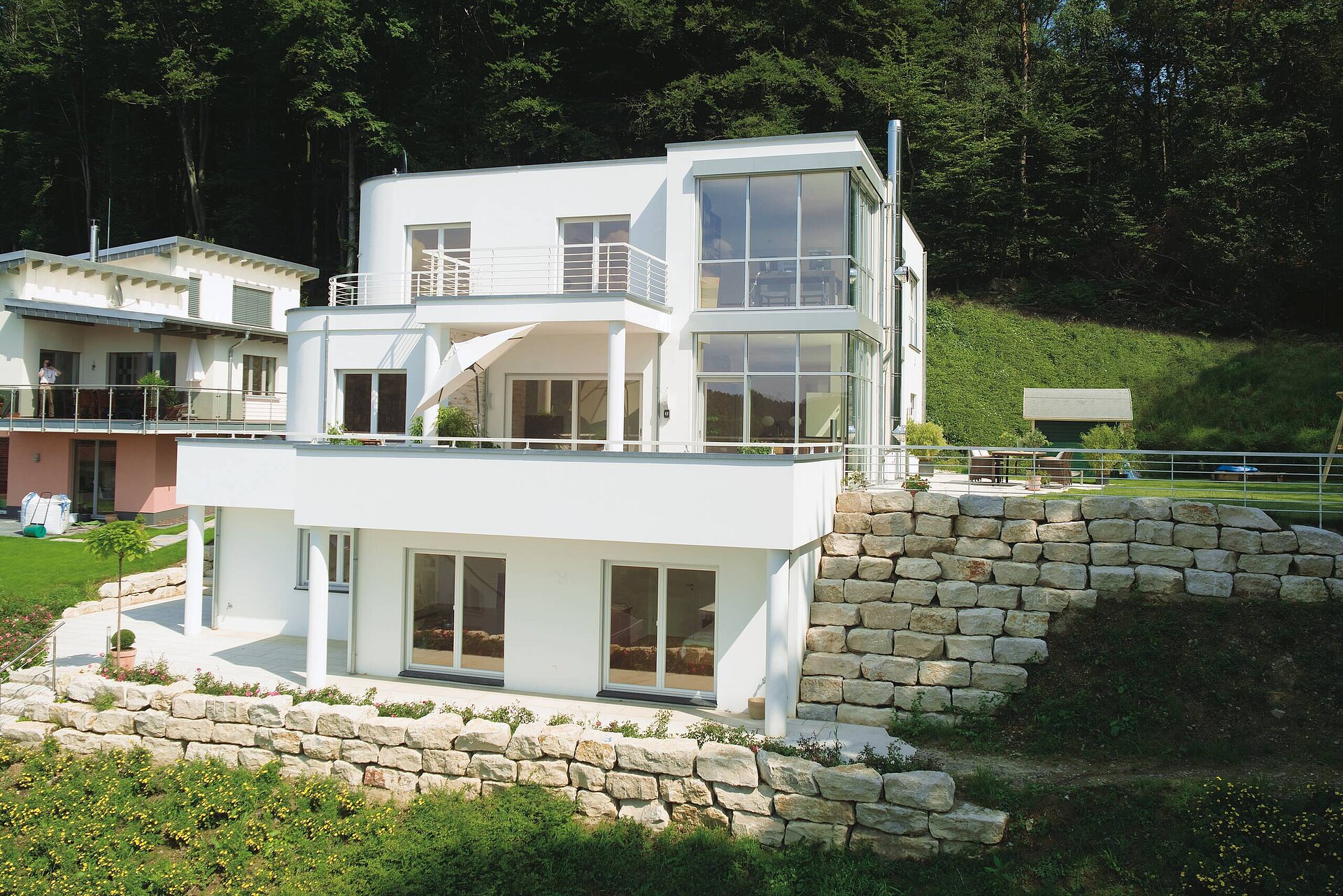 Luxury 3-storey prefab home